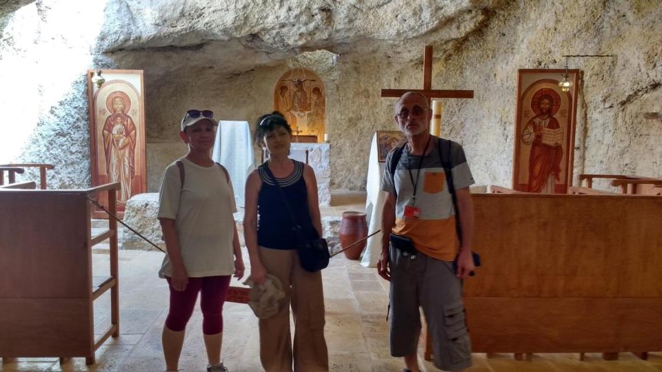 ЦЕРКОВЬ В ПЕЩЕРЕ.